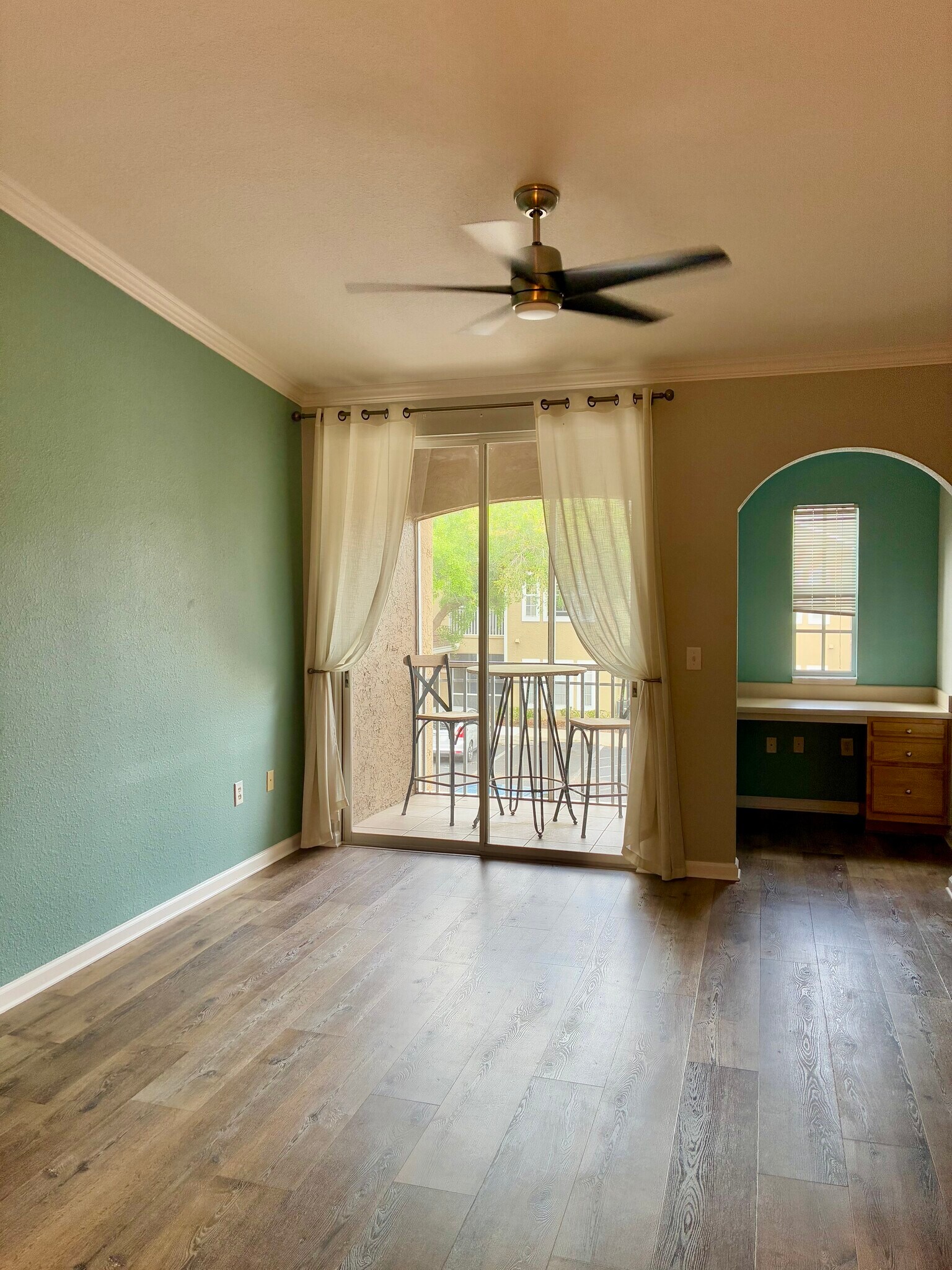 Building Photo - 10075 Gate Pky N