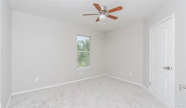 Building Photo - 3204 Black Oak Ln