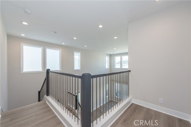 Building Photo - 180 Longden