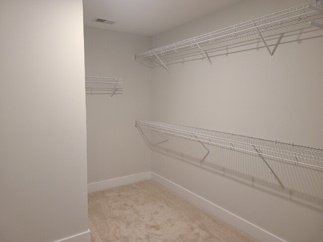 Building Photo - Four Bedroom Home on the North End of Hilton Head Island!