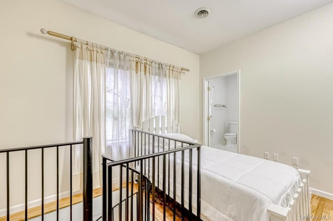 Building Photo - 22 Golden Rd