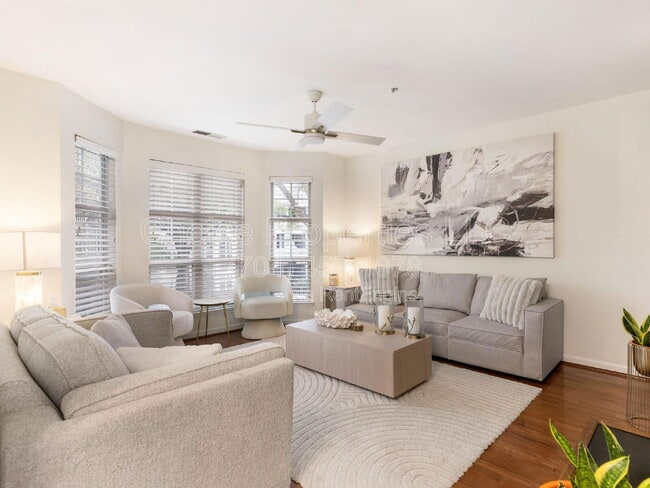 Building Photo - 415 Mather Green Ave