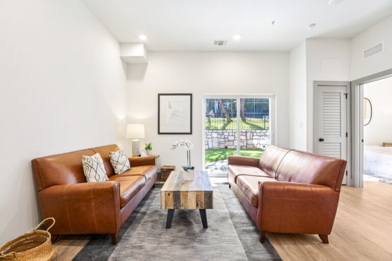 Building Photo - 2450 Wickersham Ln