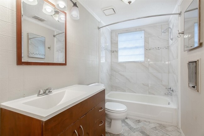 Building Photo - 6922 Lindsley Ave