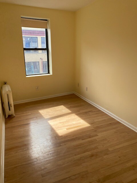 Building Photo - 220 Hanover St