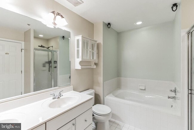Building Photo - 8711 Spring Brook Way