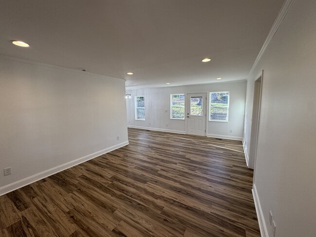 Building Photo - 3895 Azalean Dr