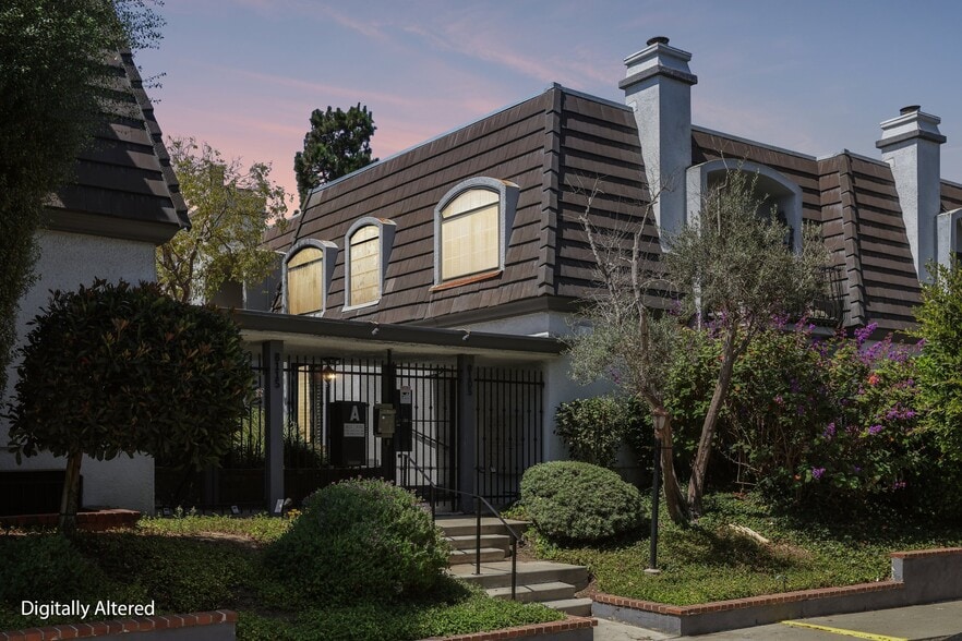 Building Photo - 8105 Redlands St