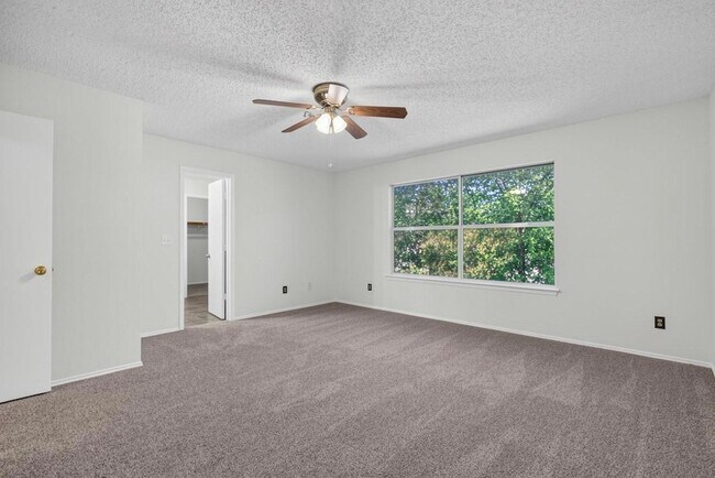 Building Photo - 1410 Green Terrace Dr