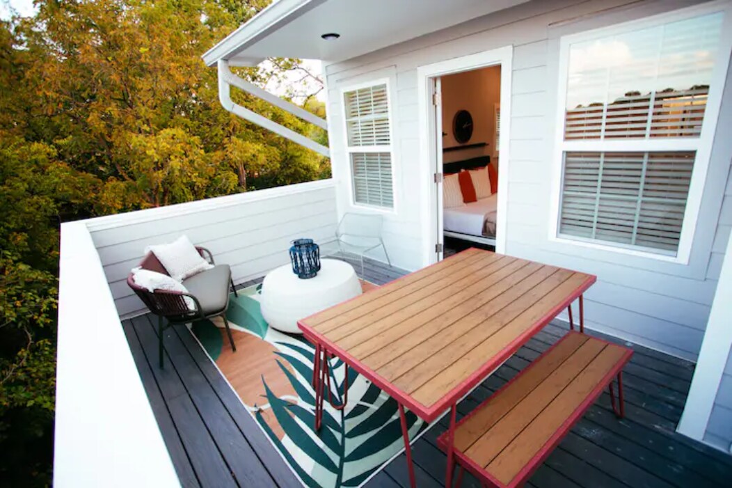 Building Photo - 421 Elysian Fields Rd