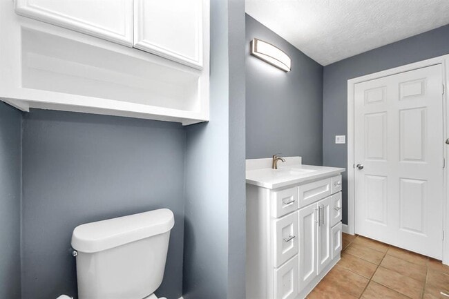 Building Photo - 12503 Foxburo Dr