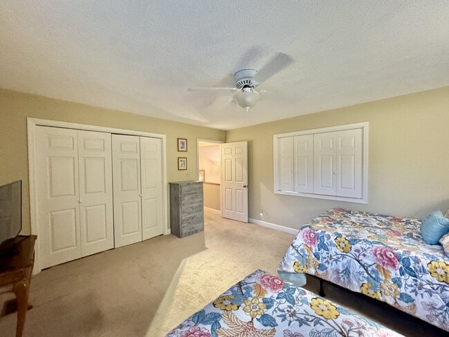 Building Photo - 308 Chota View Pl