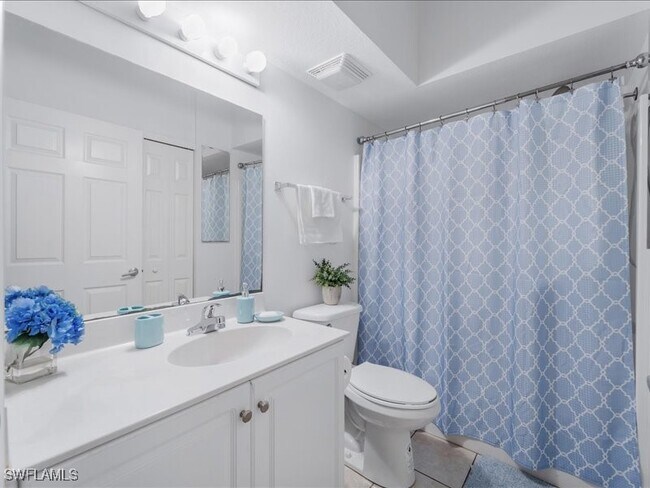 Building Photo - 4910 Cougar Ct N