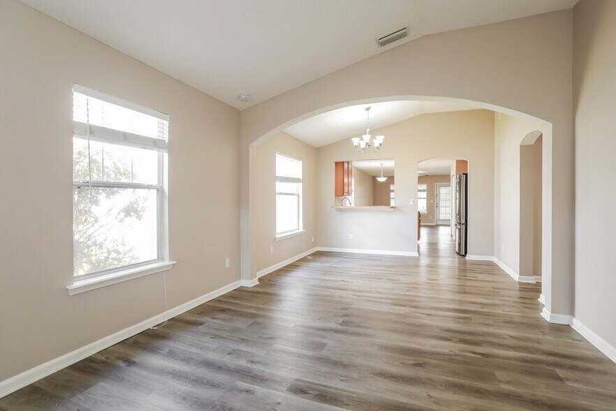 Building Photo - 3899 Pebble Brooke Circle South