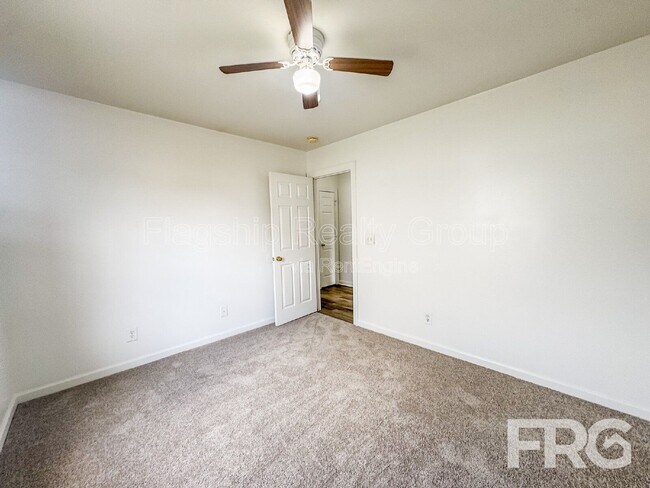 Building Photo - 5170 Deveron St