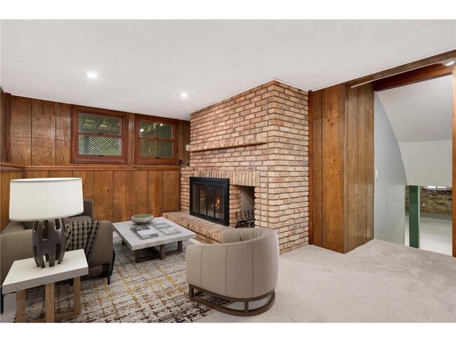 Building Photo - 8666 Windward Cir