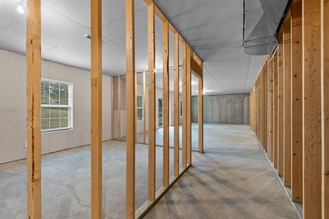 Building Photo - Charming 3 Bedroom, 2 Bathroom Home in Jac...