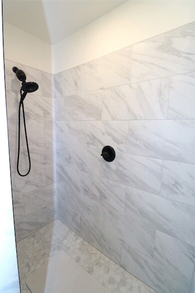 Building Photo - 5506 Avenue Q