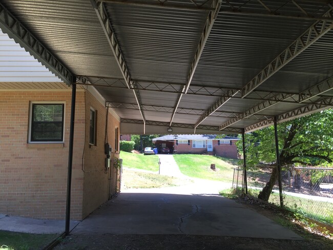 Building Photo - **AVAILABLE NOW**Near Ft. Benning. Columbu...