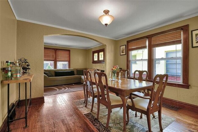 Building Photo - Fantastic 2bd/1ba home! Coming soon!