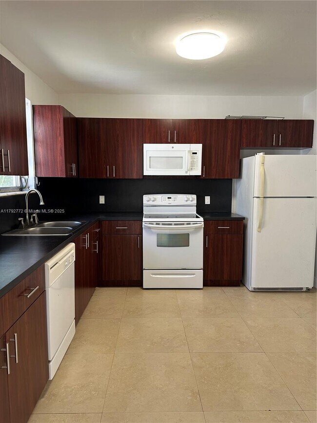 Building Photo - 1130 Cotorro Ave
