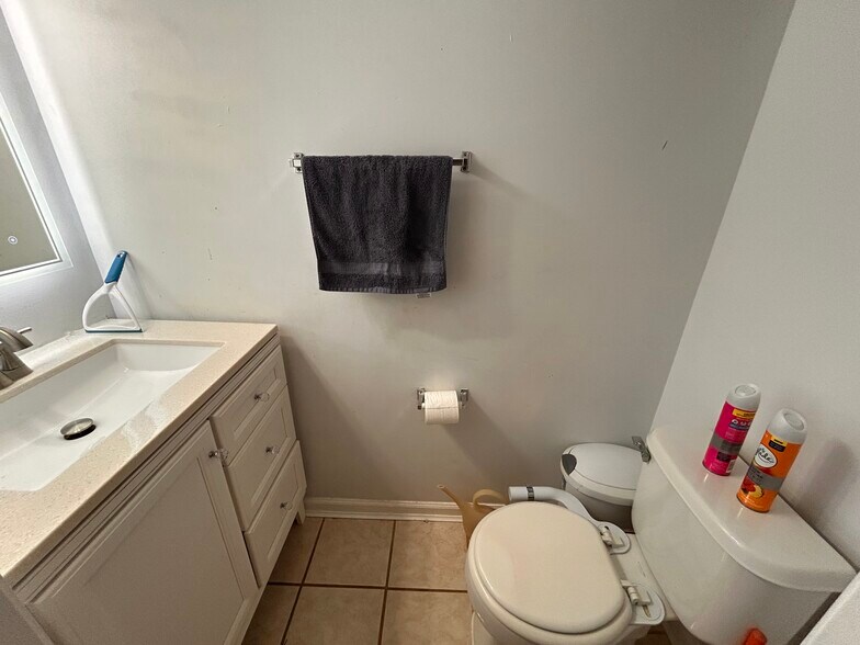 Building Photo - 9935 Harmony Ln
