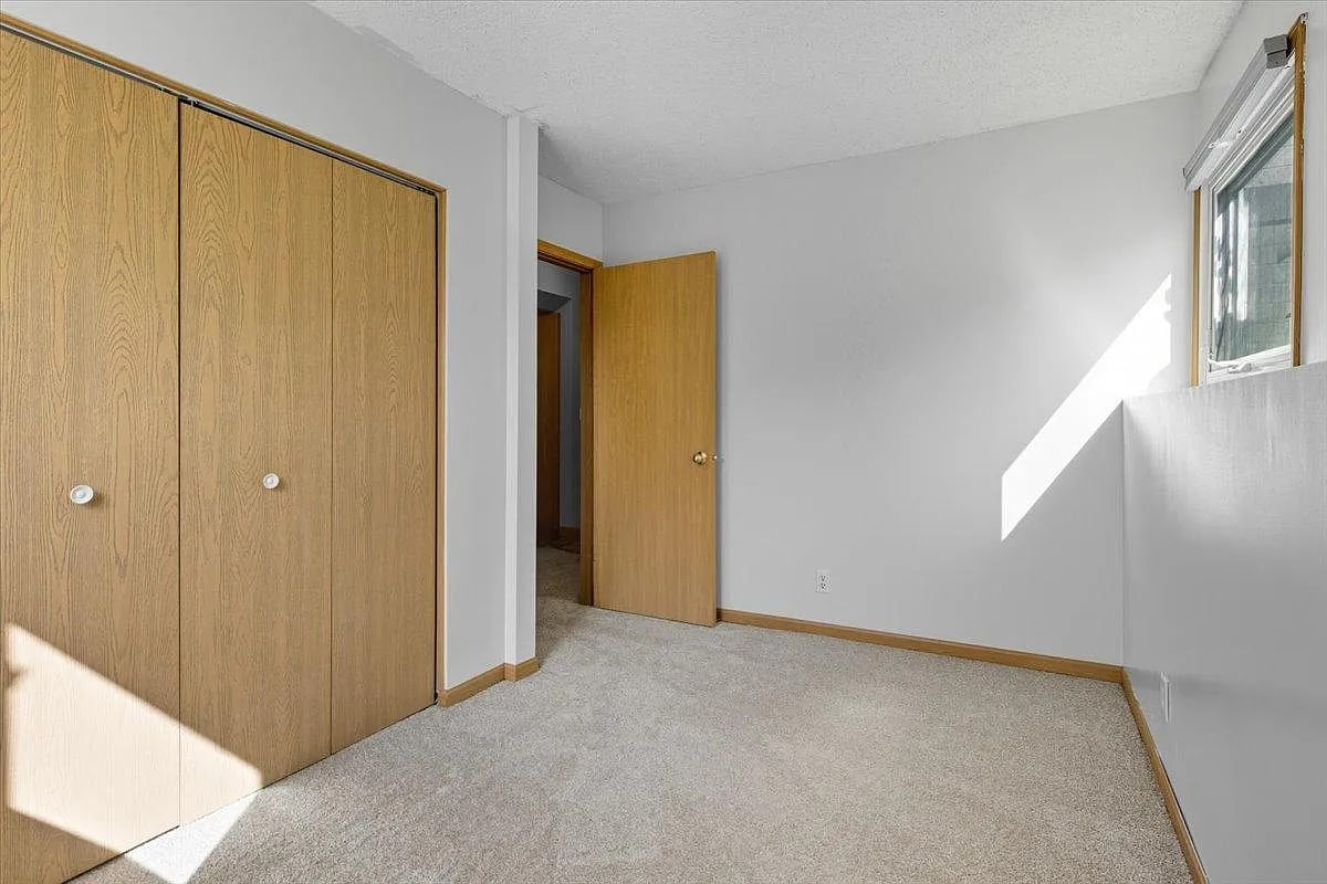 Building Photo - 435 Greenwood Ave