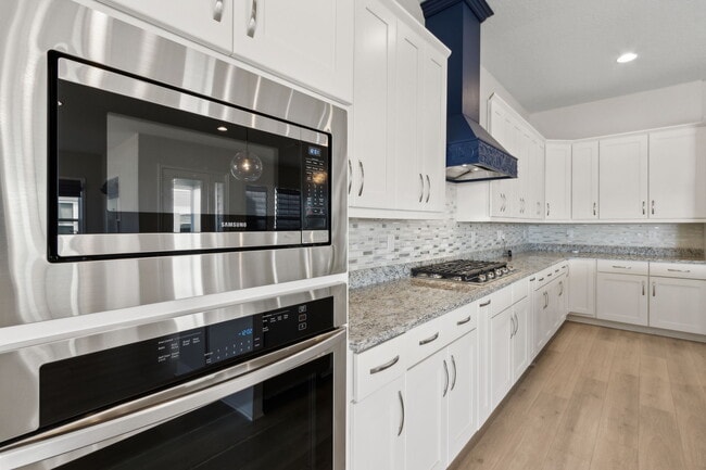 Building Photo - 401 Marquesa Cir