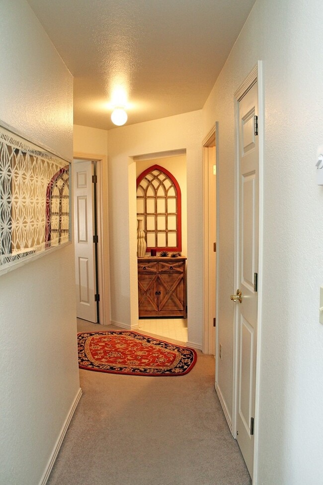 Building Photo - 5064 Foothills Dr