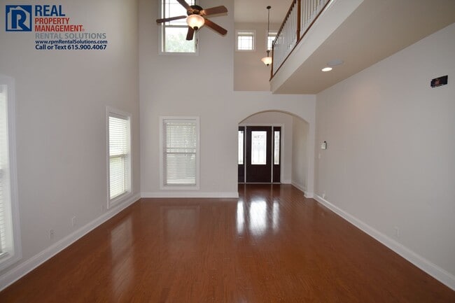 Building Photo - Lovely 3 bd home with bonus room, attached garage and covered patio! Neighborhood pool! Triple Bl...