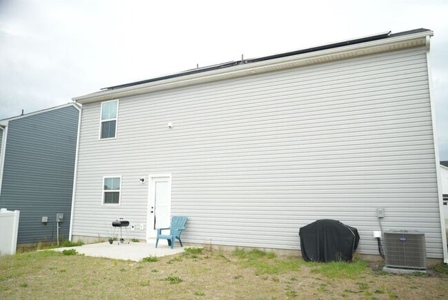 Building Photo - Fabulous 4 Beds 2.5 Baths in Troutman