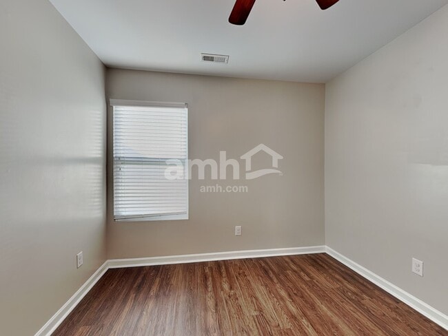 Building Photo - 15709 Lakepoint Forest Dr