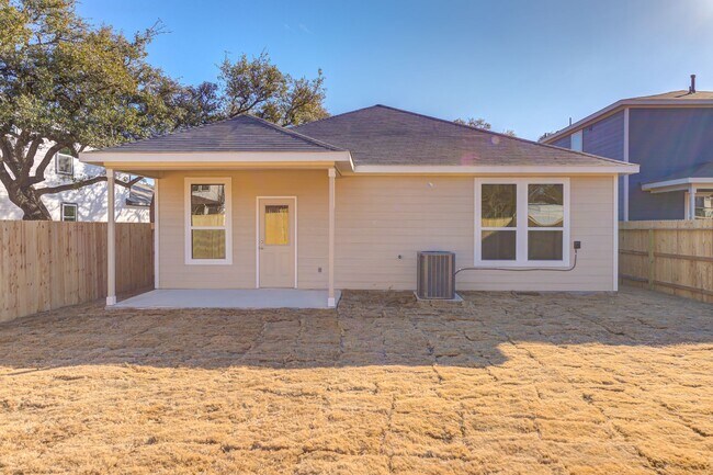 Building Photo - New Construction Rental Home in NW Side.