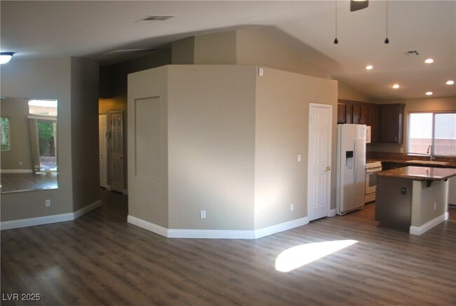 Building Photo - 9955 Burton Lake Ct