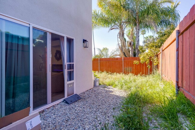 Building Photo - 810 California St