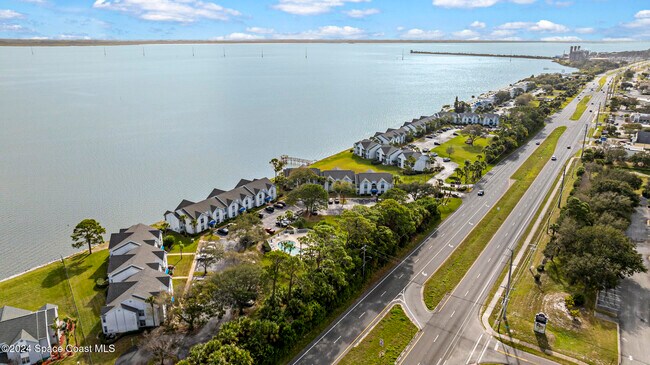 Building Photo - 7030 U.S. Rte 1