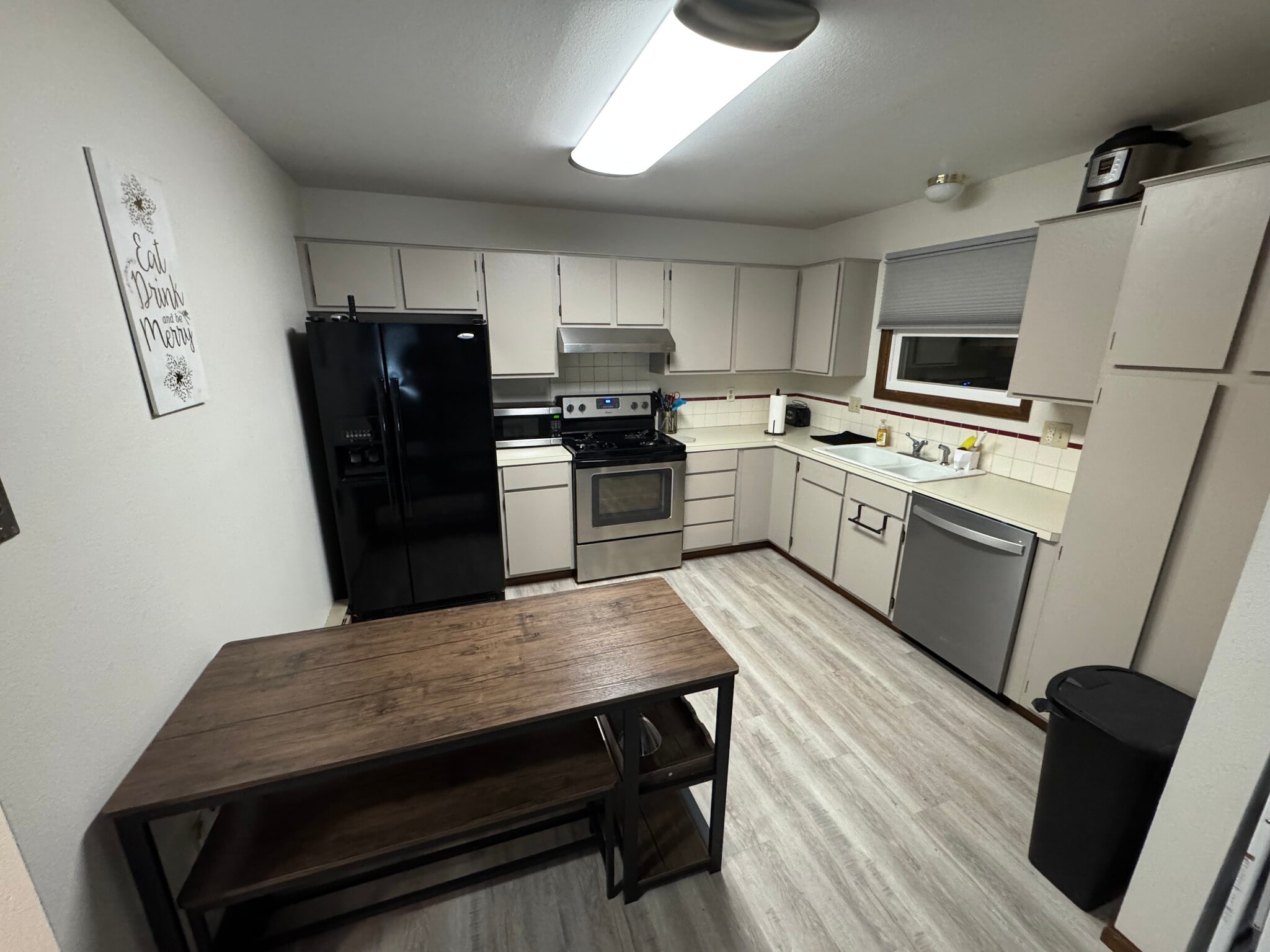 Building Photo - 1014 E 25th St