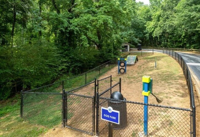 Building Photo - 3655 Westchase Village Ln