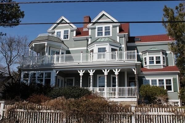 Building Photo - 30 Waldron St