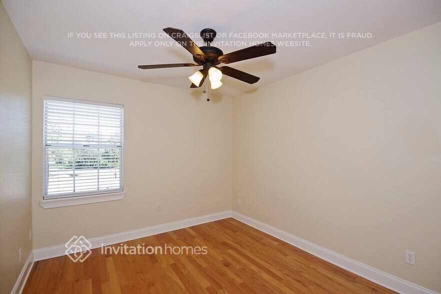 Building Photo - 145 Kelso Ct