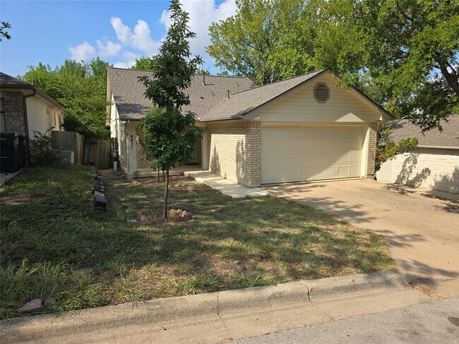 Building Photo - 4911 Edenbourgh Ln