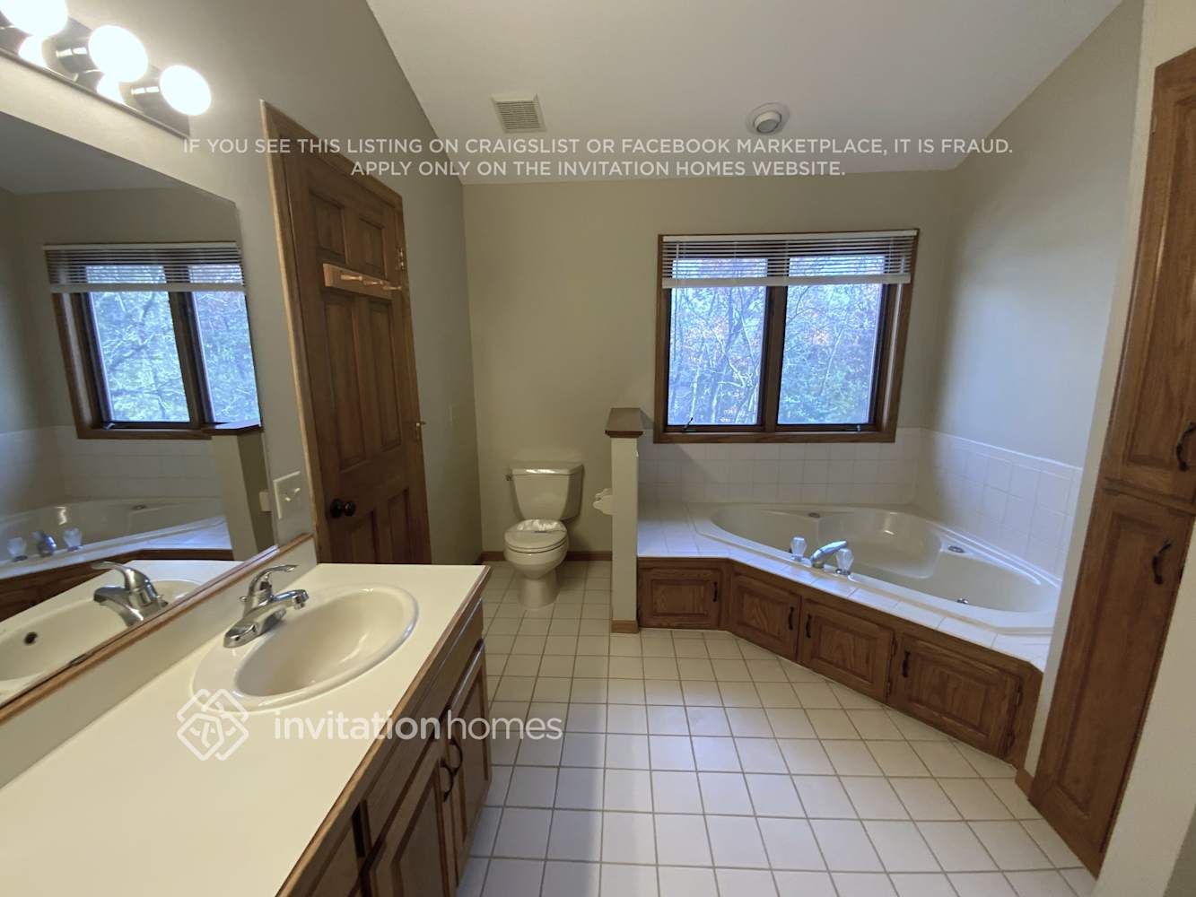 Building Photo - 14371 Raven St NW