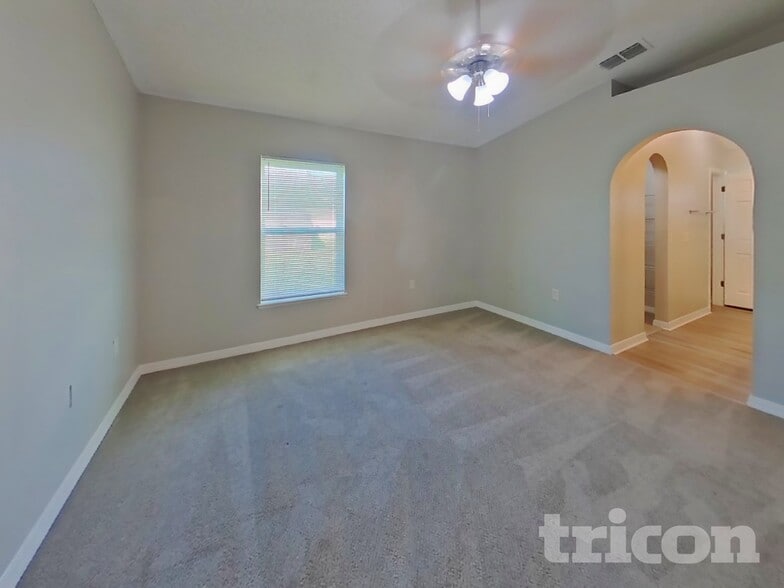 Building Photo - 3655 Braeden Ct