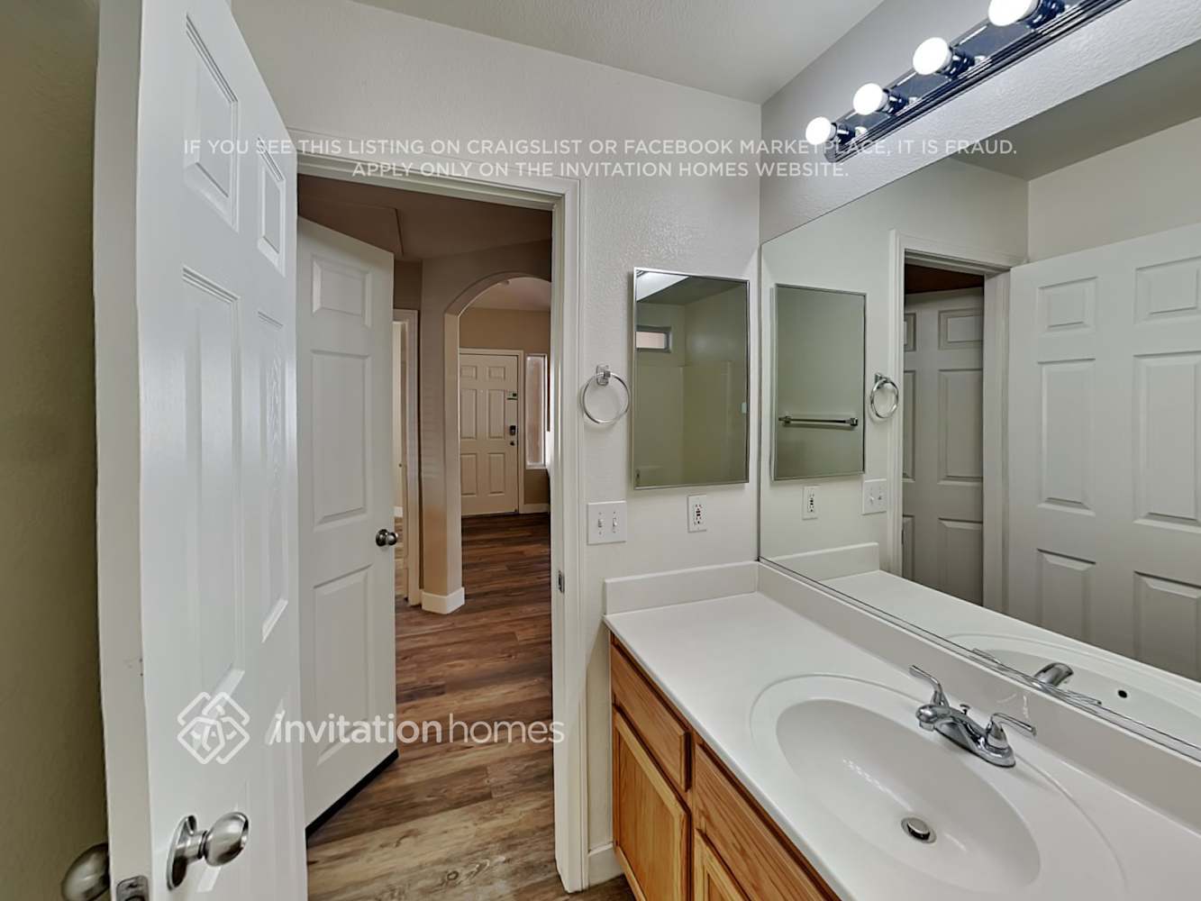 Building Photo - 426 Waterbrook Dr