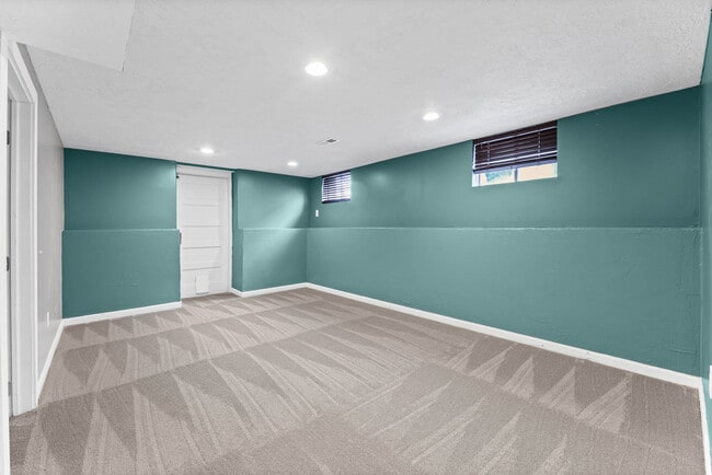 Building Photo - 435 E Coatsville Ave