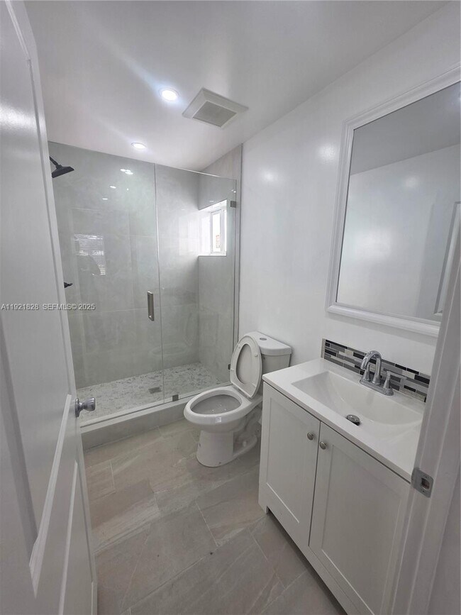 Building Photo - 21210 SW 119th Ave