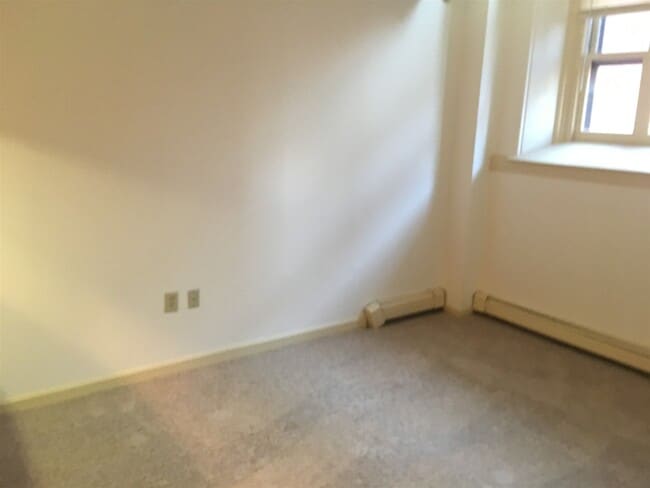 Building Photo - 124 Orange St