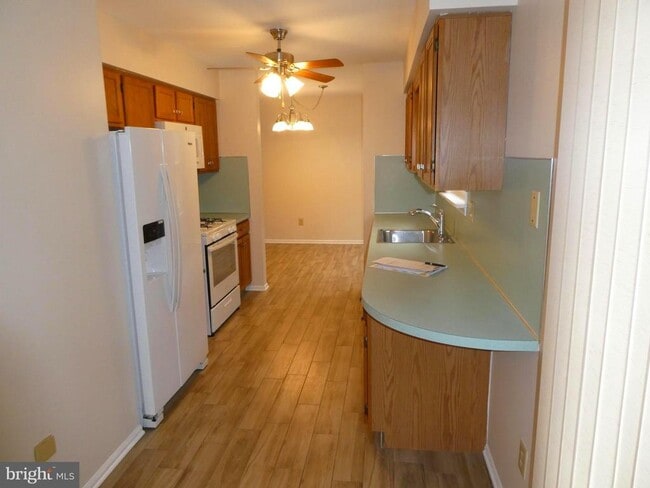 Building Photo - 13 Birch Ave