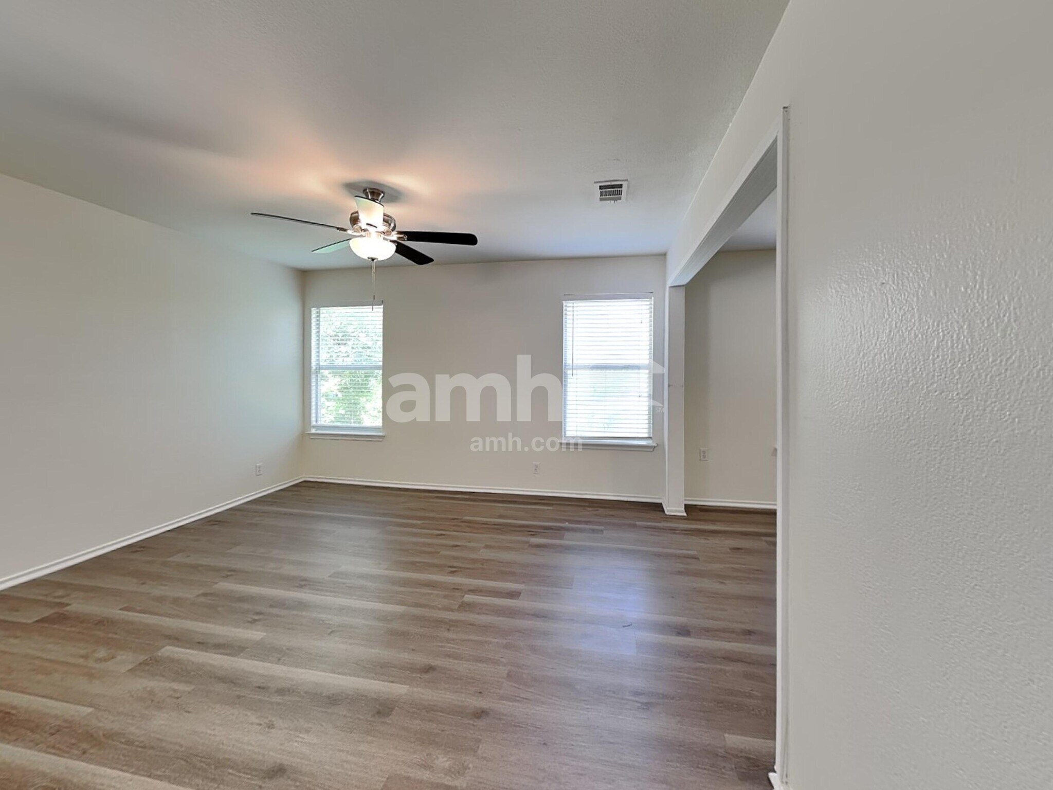 Building Photo - 2207 Southeastern Trl