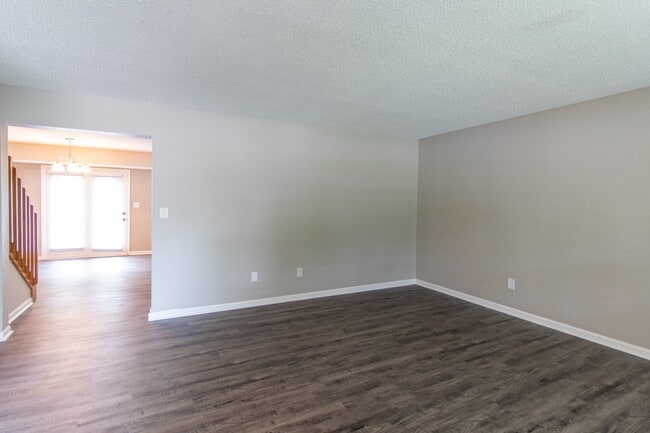 Building Photo - 12351 Blue Sky Dr